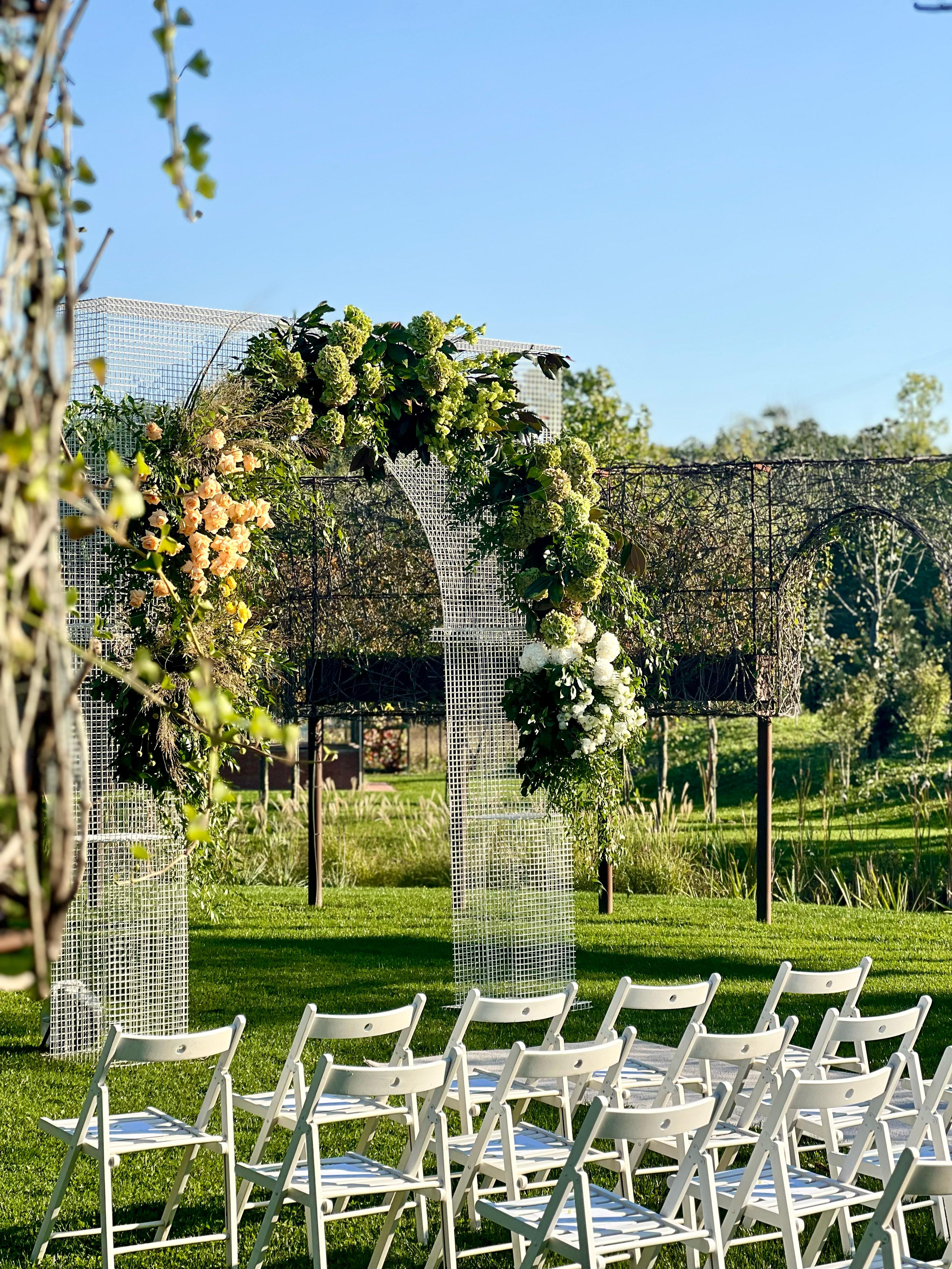 Nuntă la Iris Orangerie – decor festiv în seră (Ciolpani)